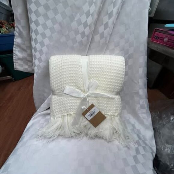 Waffle Weave Throw - NEW - Picture 1 of 6